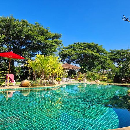 Phoo Na Resort Chiang Mai Bagian luar foto