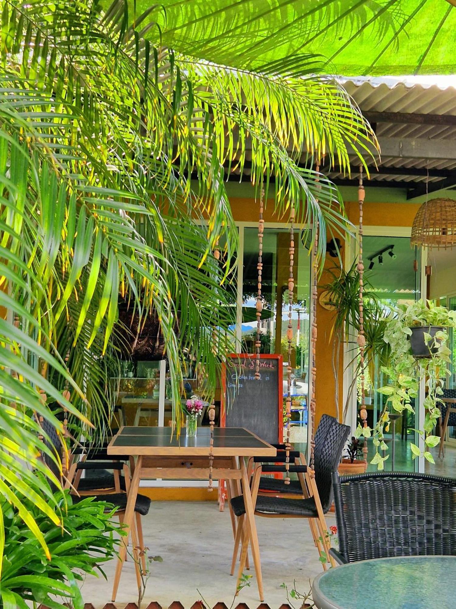 Phoo Na Resort Chiang Mai Bagian luar foto